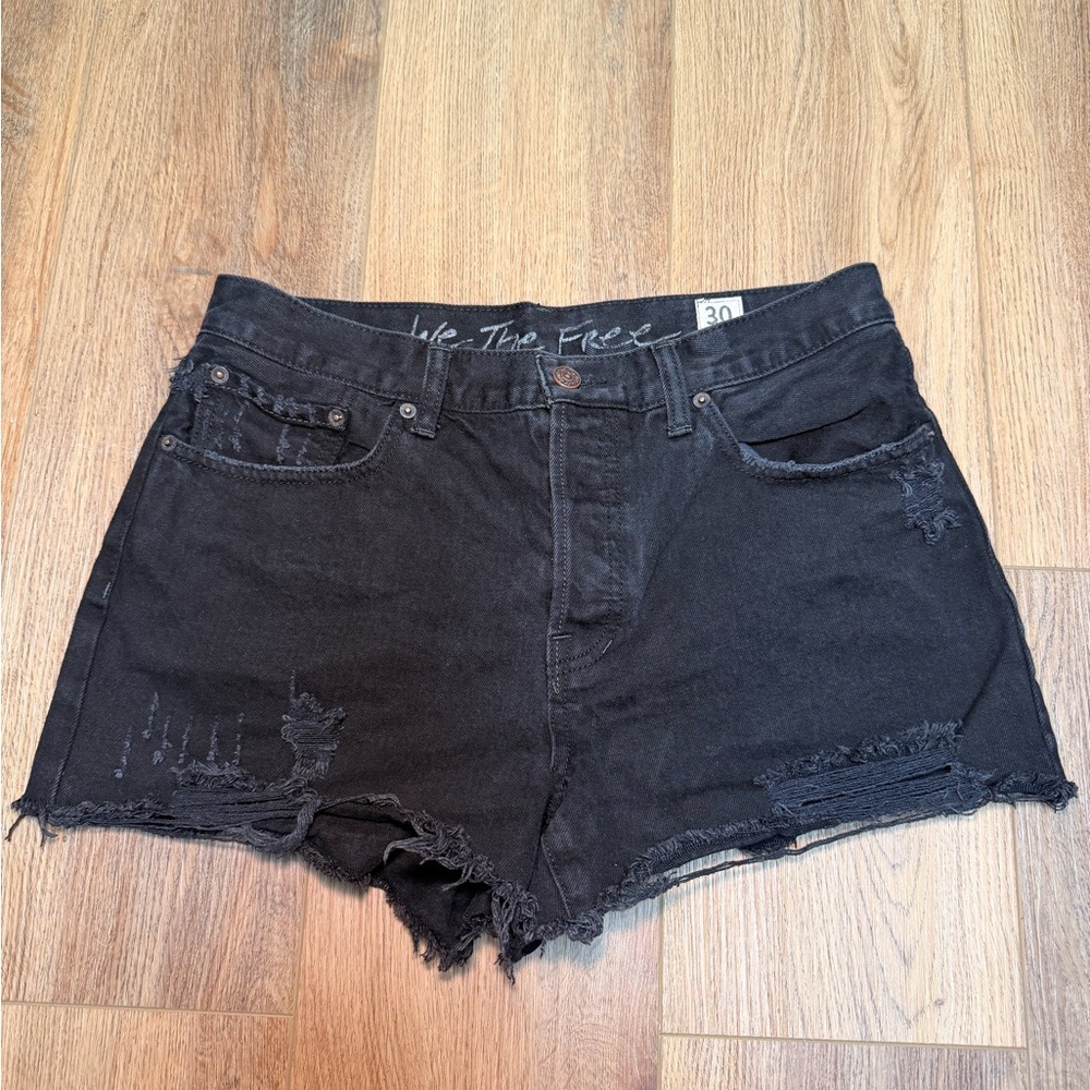 We The Free Sofia Distressed Cut Off Denim Shorts Black Women’s Size 30 Raw Hem